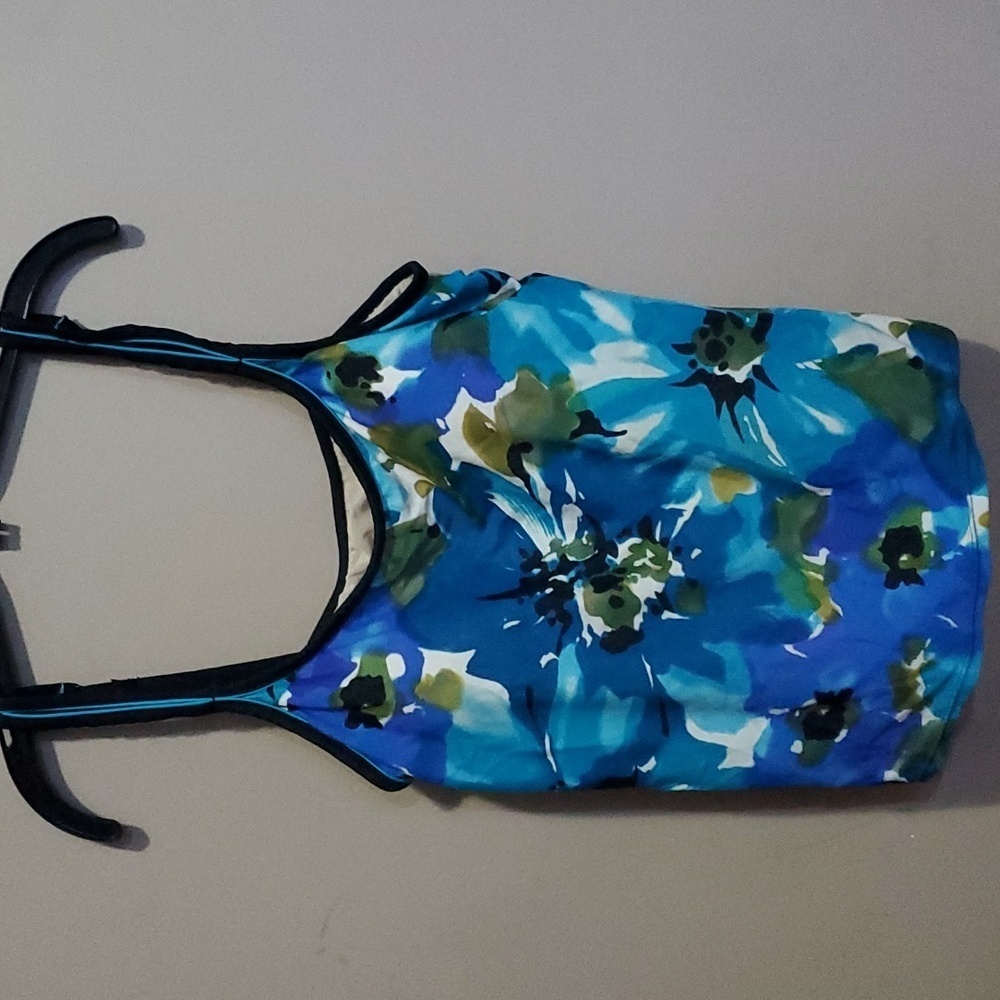 Alia tankini top size 20w
